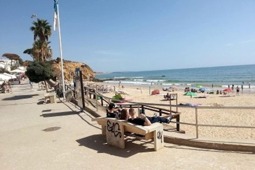 Magnifique Duplex Avec Piscine En Bord De Mer Apartment Olhos de Agua  Bagian luar foto