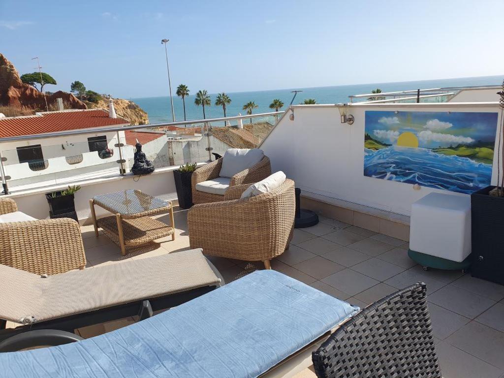 Magnifique Duplex Avec Piscine En Bord De Mer Apartment Olhos de Agua  Bagian luar foto