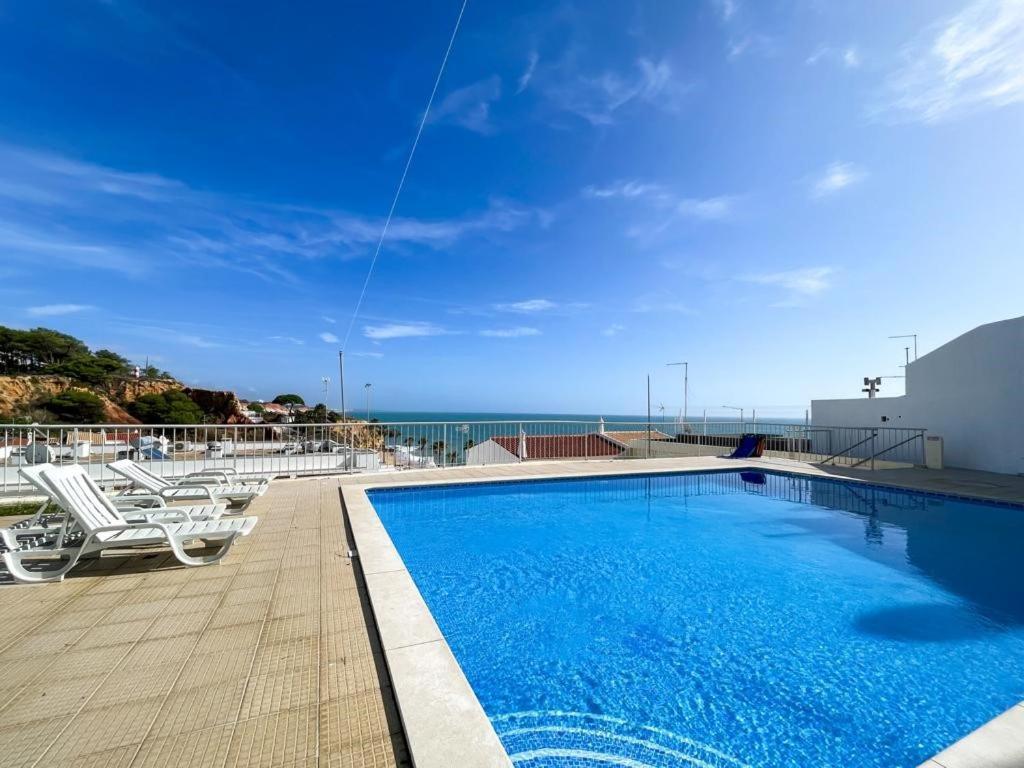 Magnifique Duplex Avec Piscine En Bord De Mer Apartment Olhos de Agua  Bagian luar foto